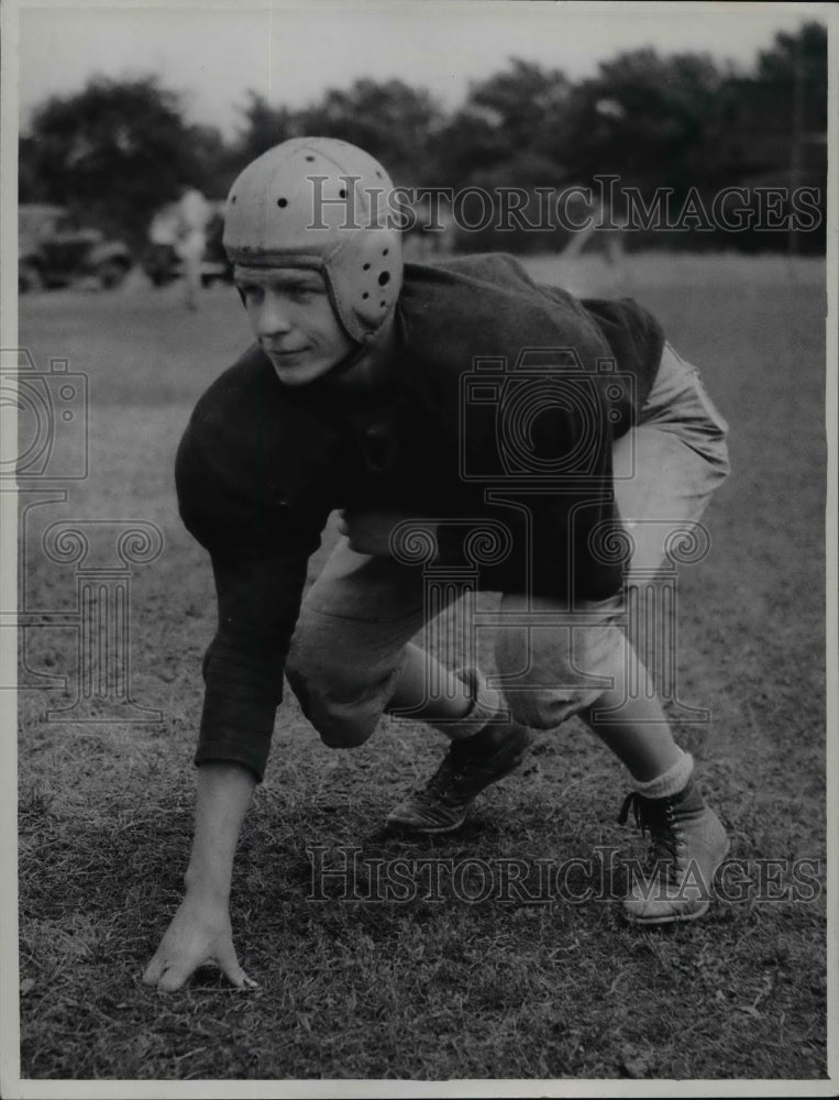 1947 Press Photo Tom Behm, Left end of Cathedral Latin football team- Historic Images