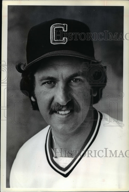 Press Photo Dave Oliver, infielder - cvb45277- Historic Images