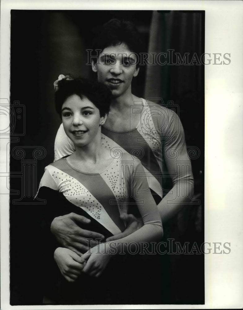 1983 Press Photo Jeannine and Tony Jones After Junior Pairs Compeition- Historic Images