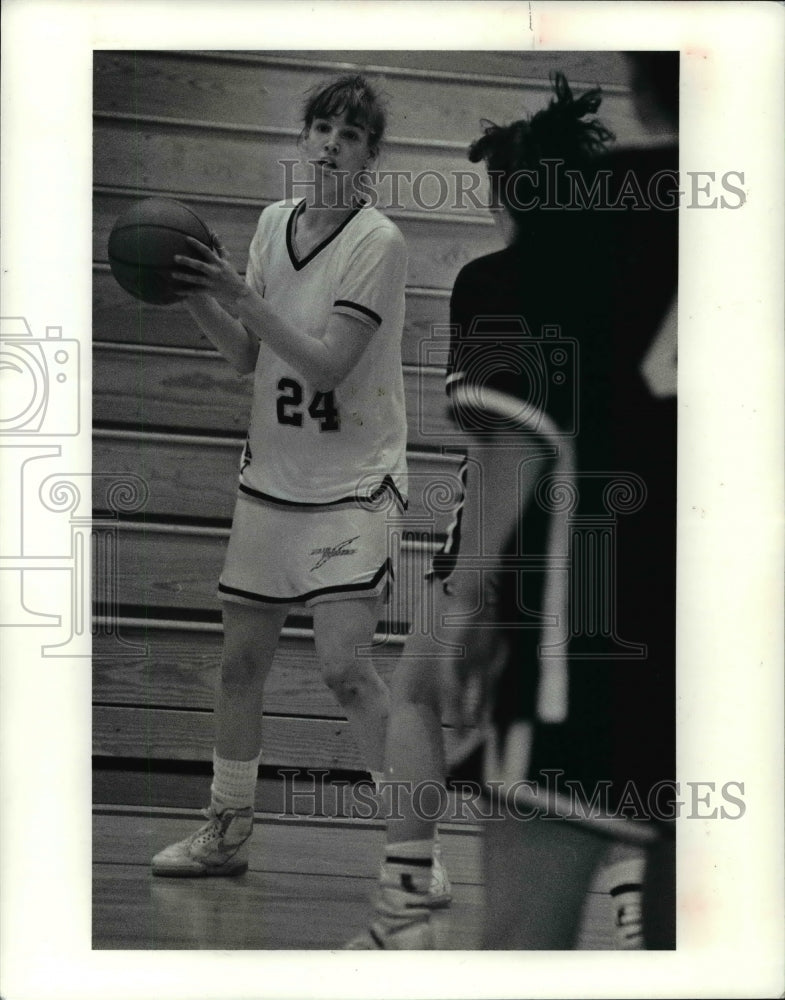1990 Press Photo Sue Zidanic-Magnificat basketball player - cvb46464- Historic Images