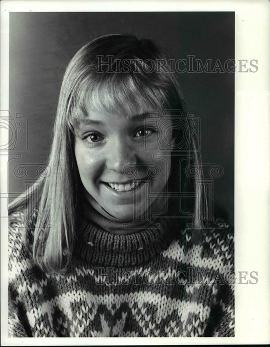 1990 Press Photo Heather Sooy Swimming Hawken School - cvb46636- Historic Images