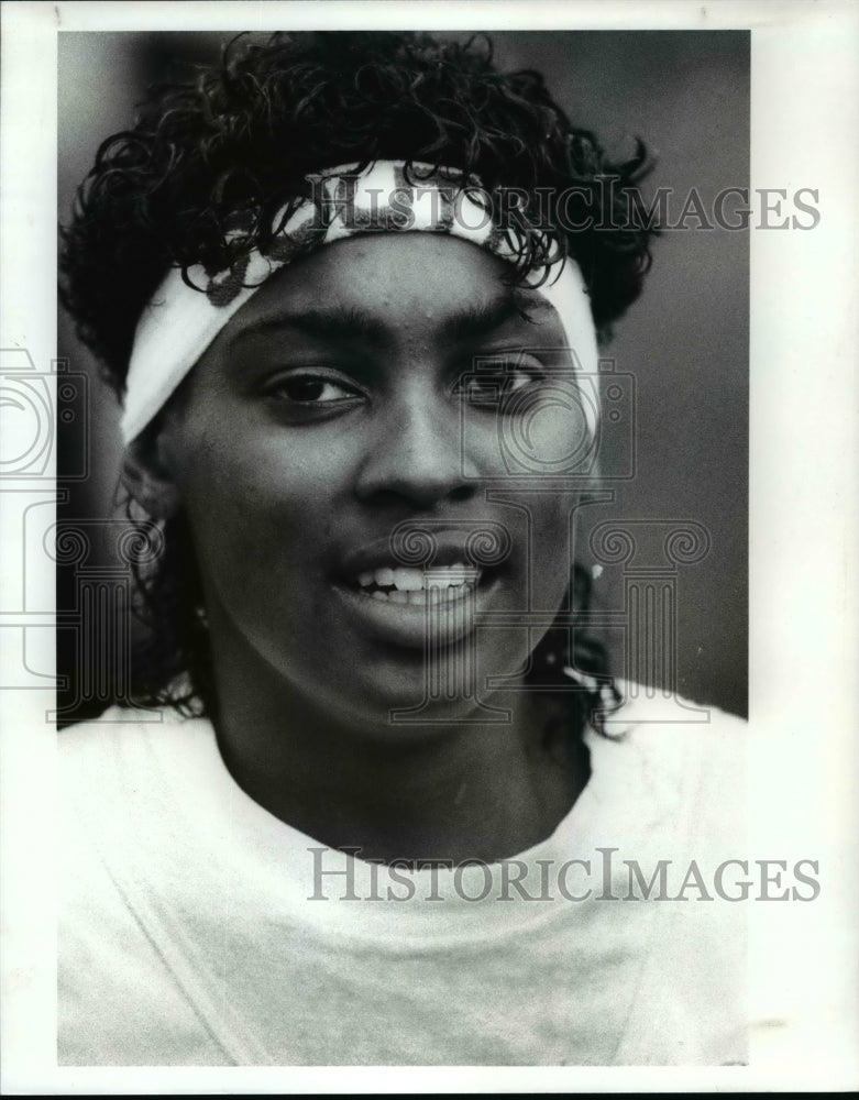 1989 Press Photo Sprinter Angie Johnson of South High - cvb47348- Historic Images