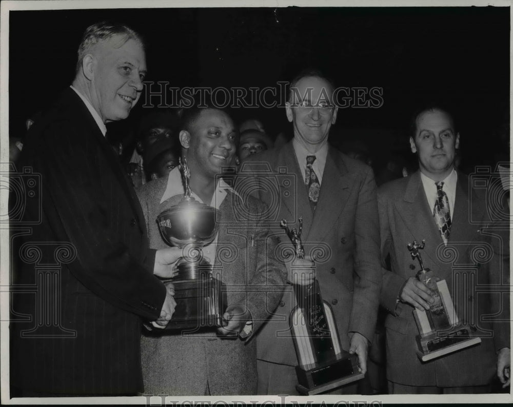 1948 Press Photo Track. C.C. Tuck, Russ A. Brander, Ford Case, Cy Waffer- Historic Images