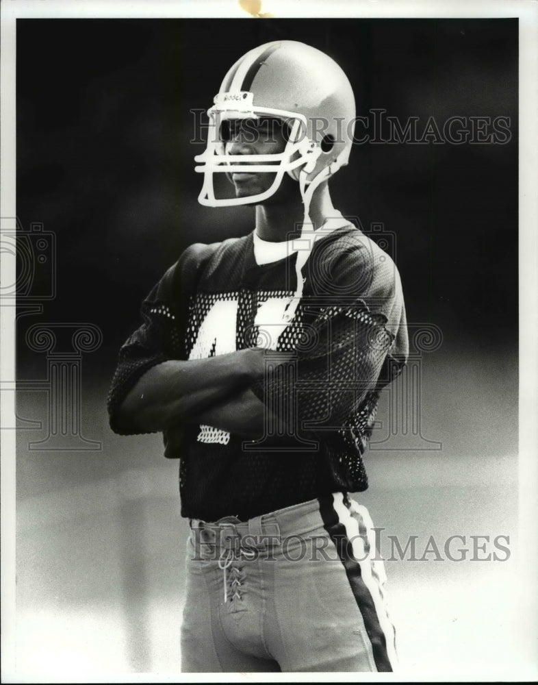 1982 Press Photo Larry Friday - cvb48503- Historic Images