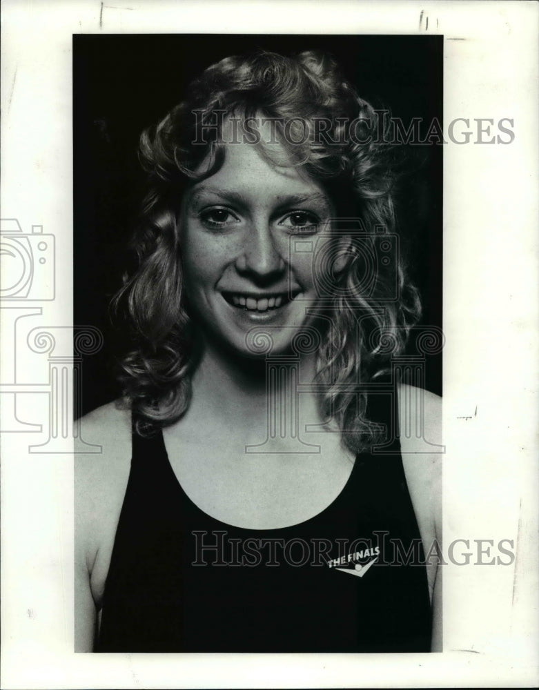 1990 Press Photo Photo Cleveland State University swimmer, Becky Thiel- Historic Images