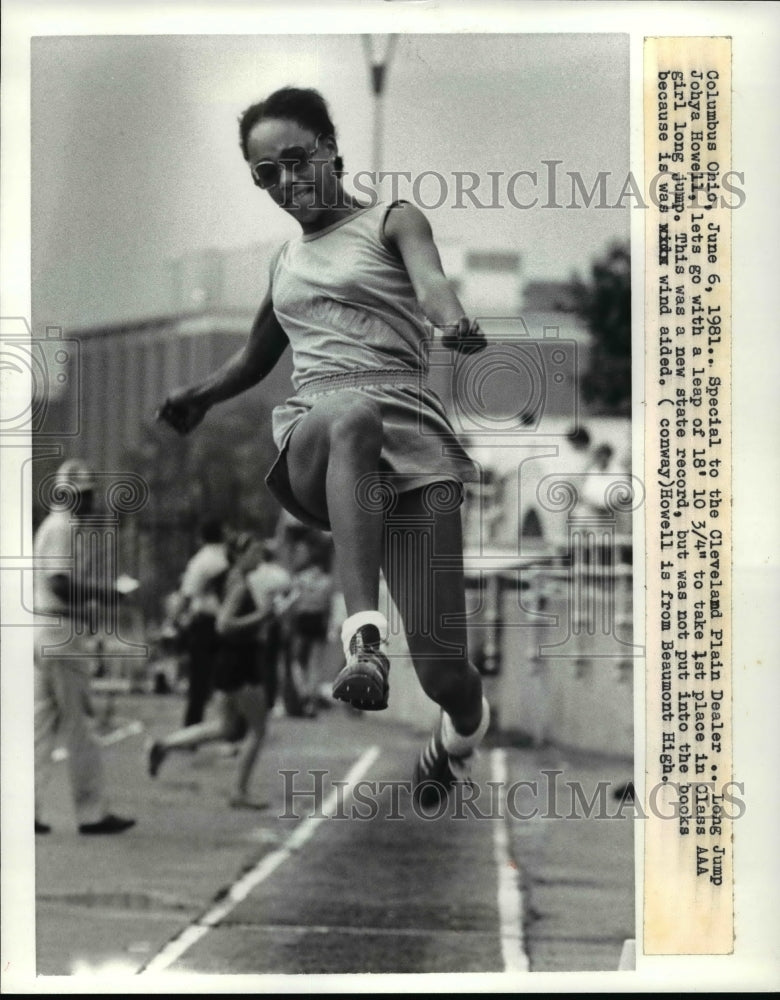 1981 Press Photo Long Jump, Johya Howell take the 1st place in Class AAA- Historic Images