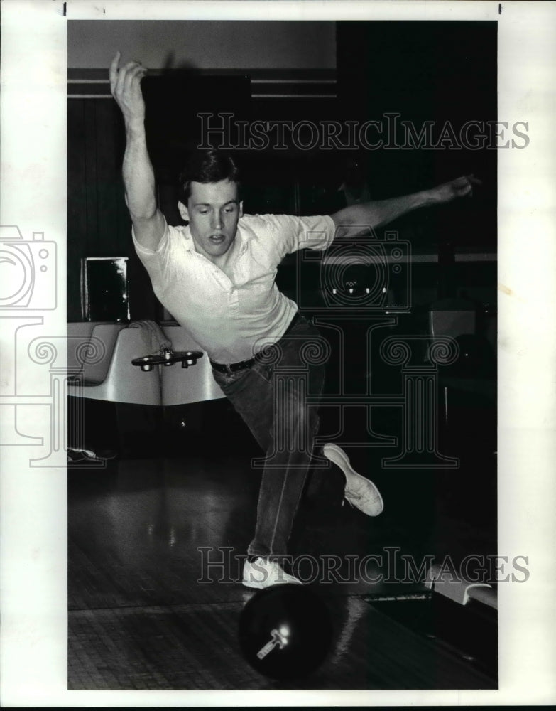 1986 Press Photo Ken Domzalski, amateur bowler - cvb49312- Historic Images