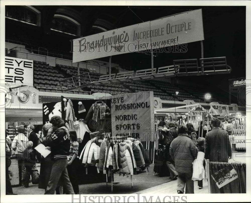 1979 Press Photo Ski Fair - cvb49627- Historic Images