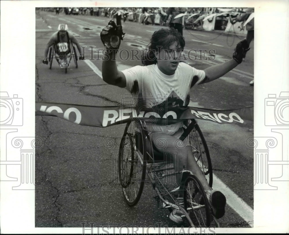 1990 Press Photo Jonatho Puffenberger-10K winner - cvb50012- Historic Images