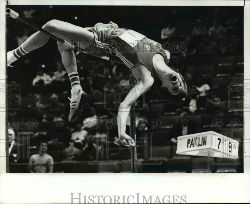 Press Photo High Jump competition - cvb50033- Historic Images