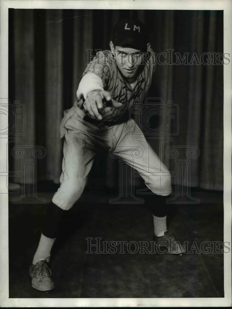 1934 Press Photo Ray McGrew, Naso Beauty Shoppe - cvb50153- Historic Images