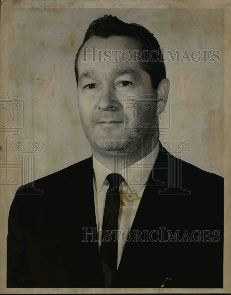 1967 Press Photo Art Brady, Lariche Ford Manager - cvb50157- Historic Images
