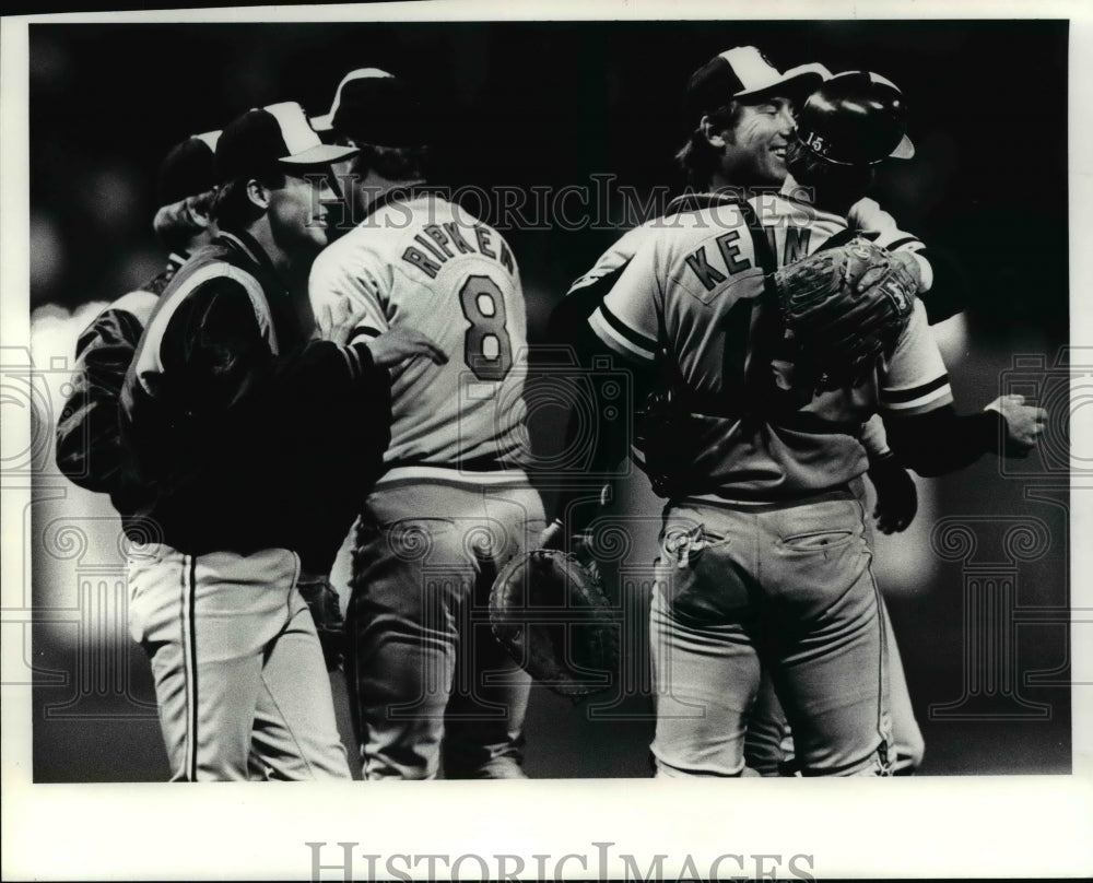 1987 Press Photo Baltimore Congratulates Each Other After Winning - cvb50304- Historic Images