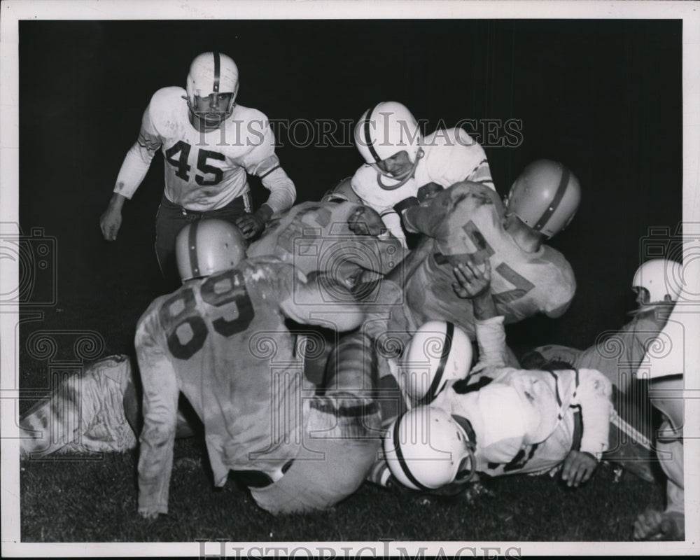 1955 Press Photo Over backwards for a touchdown goes St. Edward&#39;s Tim Ansberry- Historic Images