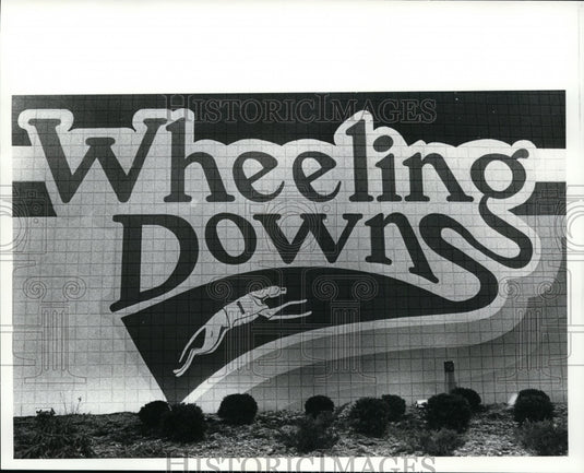 1983 Press Photo Facing on front of track - cvb50474- Historic Images