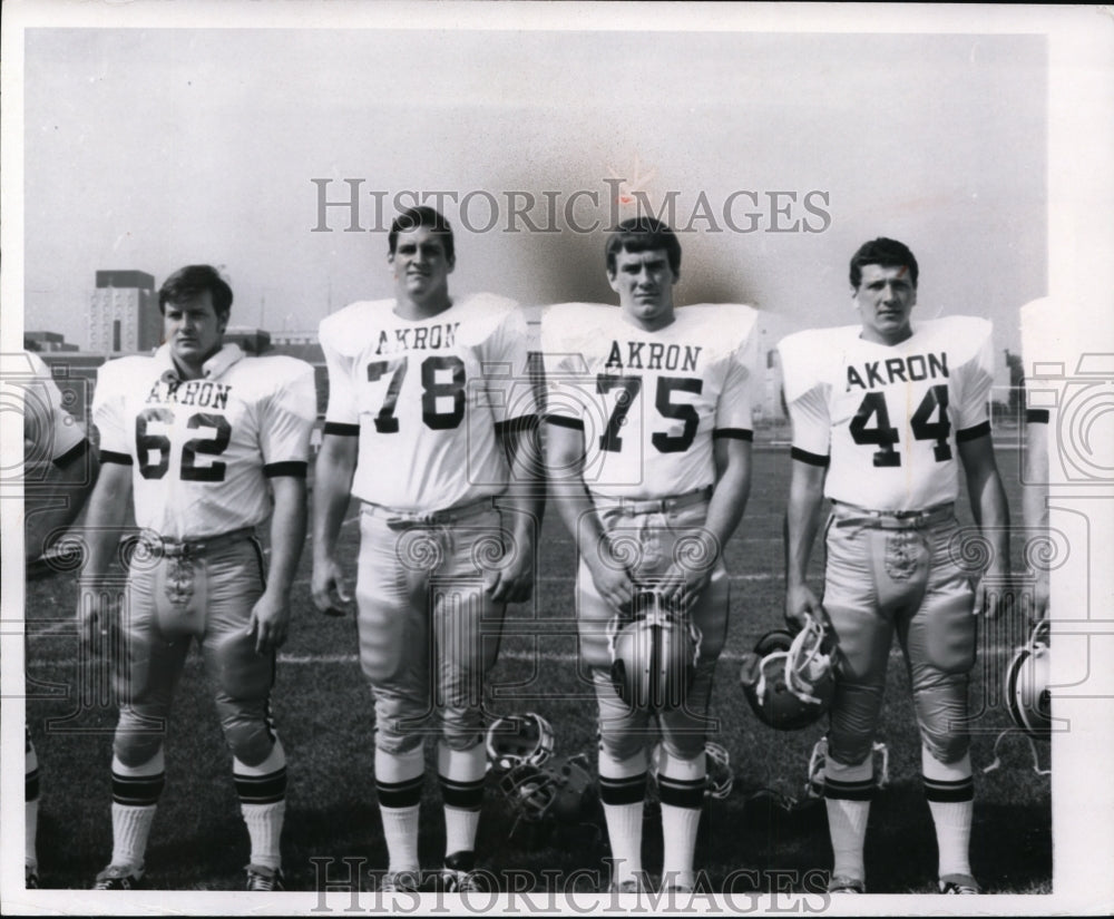 1970 Press Photo Mike Foy (3rd from left), Akron University - cvb50624- Historic Images