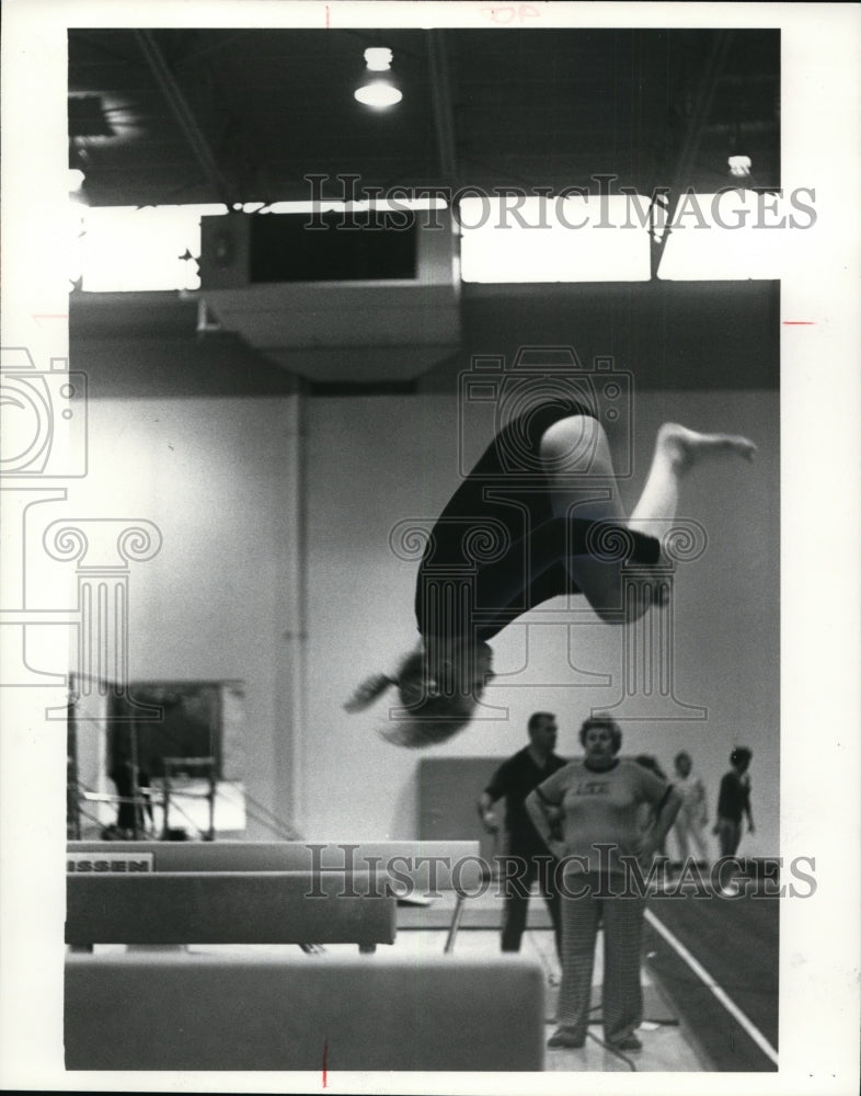 1979 Press Photo Kent State gymnastics training - cvb50960- Historic Images