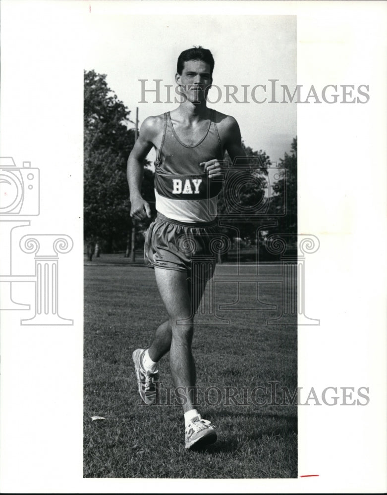 1990 Press Photo Jeff Motovic-Bay Village High Cross Country Runner - cvb51046- Historic Images