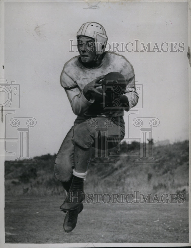 1946 Press Photo Vince Barrett, Shaw High football - cvb51221- Historic Images