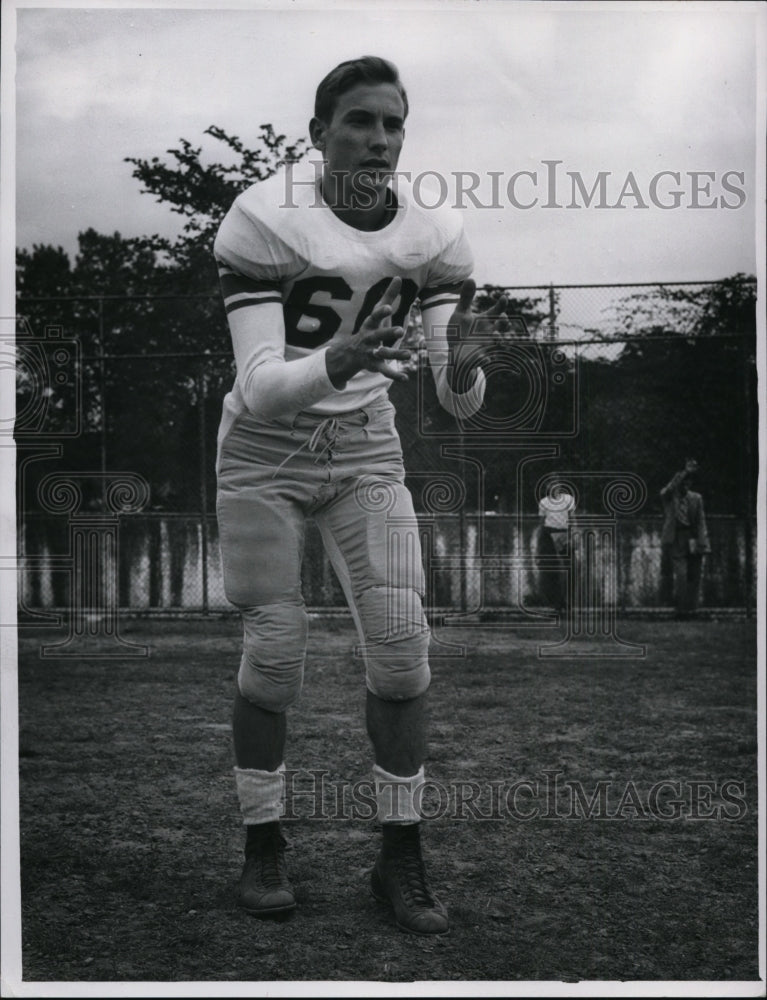 1950 Press Photo John Brainard, Halfback, Rhodes - cvb51660- Historic Images