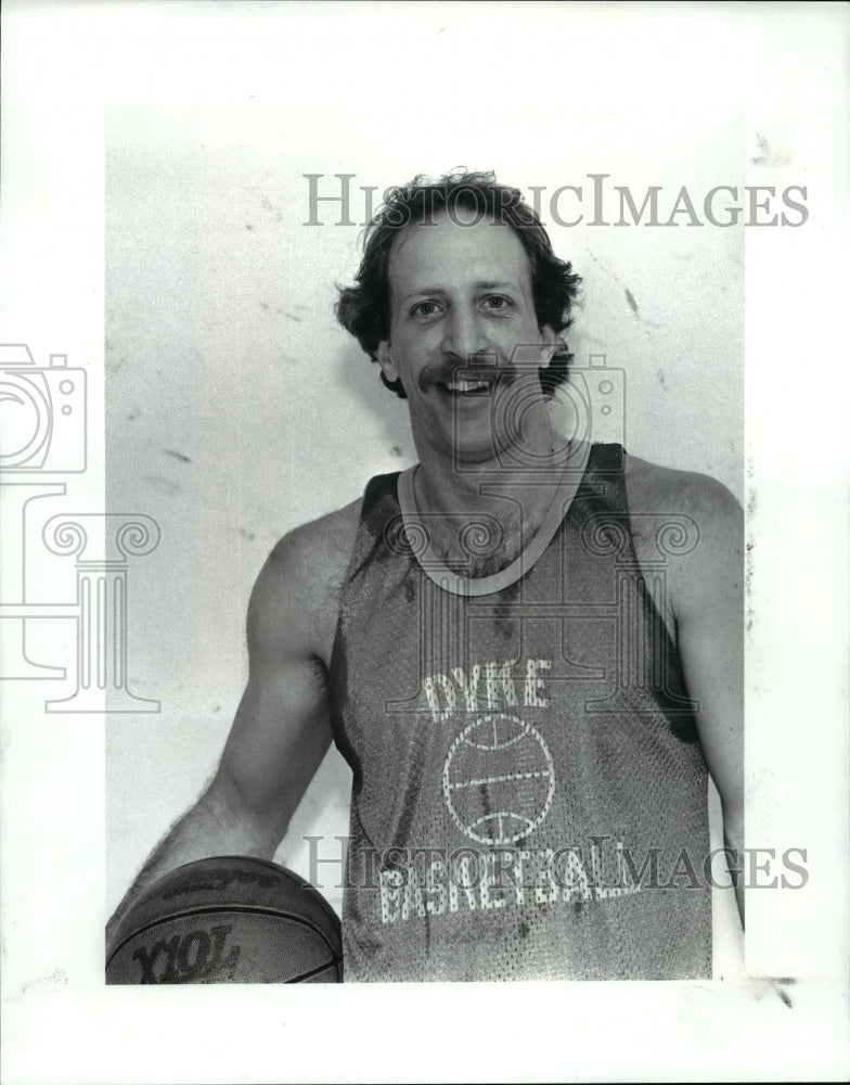 1985 Press Photo Jeff Solomon, Dyke Basketball Player - cvb52407- Historic Images