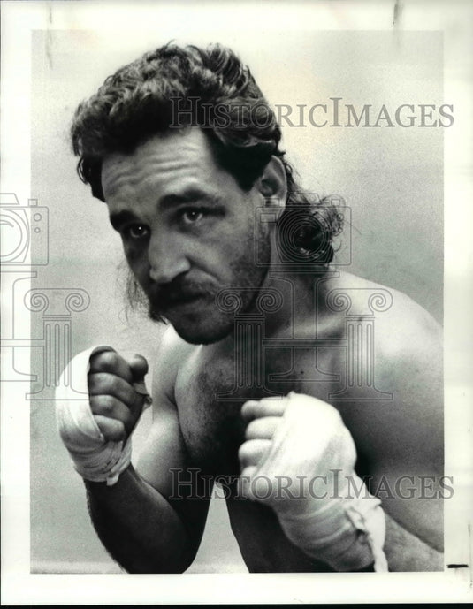 1988 Press Photo Raul Torres - cvb52518- Historic Images