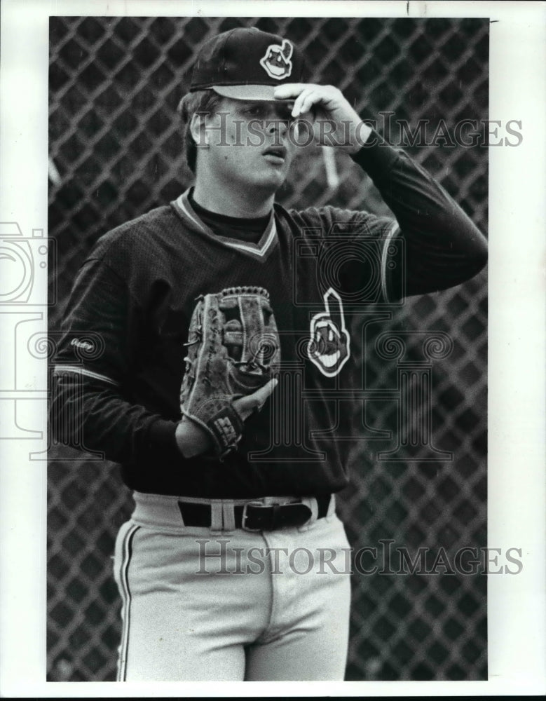1988 Press Photo Greg Swindell at baseball practice - cvb52565- Historic Images