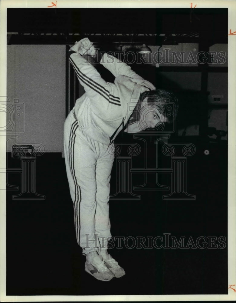 1980 Press Photo Dick Schafrath Physical Fitness and Conditioning - cvb52750- Historic Images