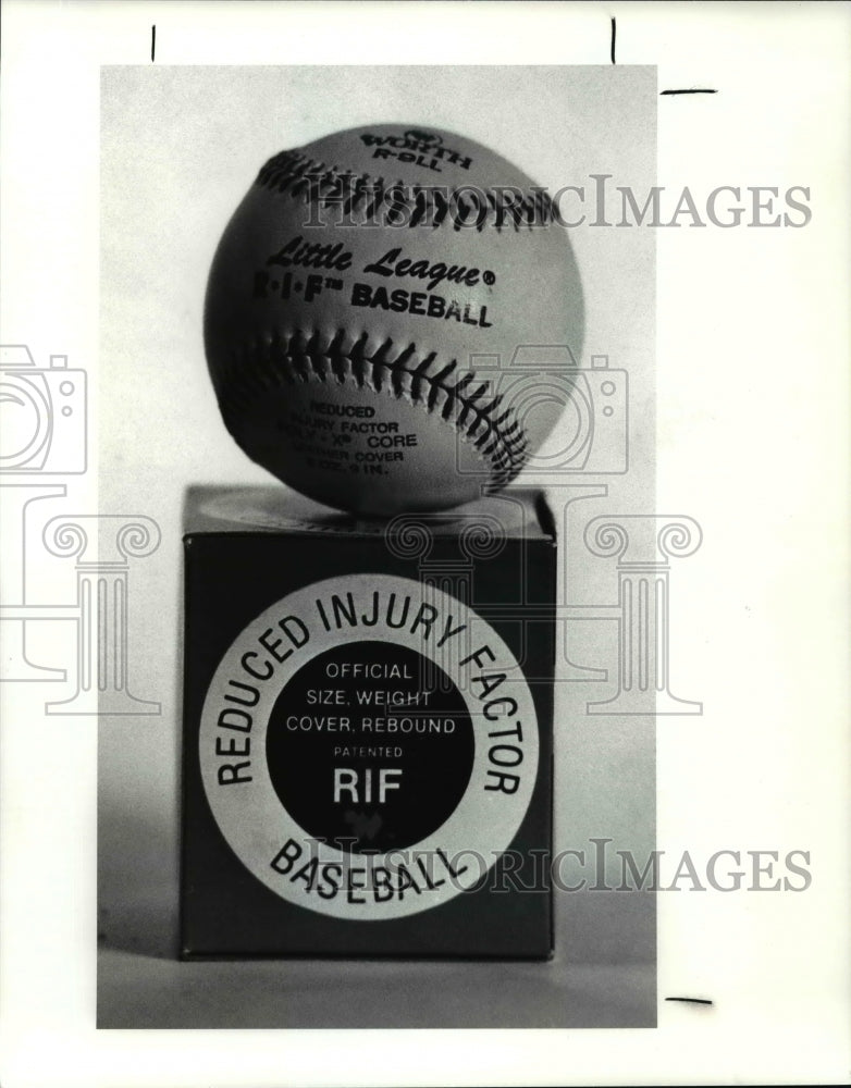 Press Photo Little League Baseball trophy - cvb52924- Historic Images