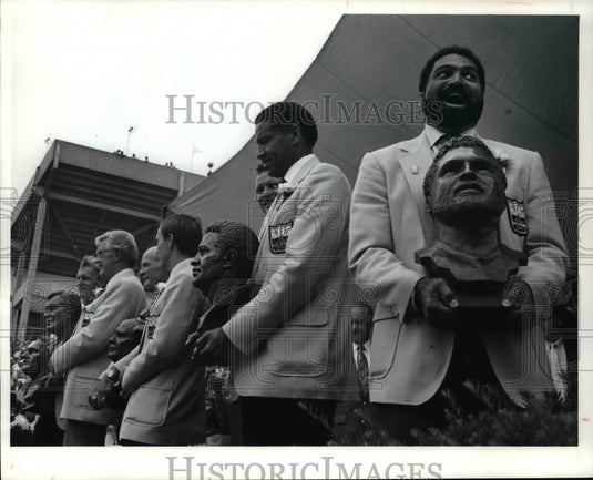 1990 Press Photo Franco Harris and other inductees at the Canton Hall of Fame- Historic Images