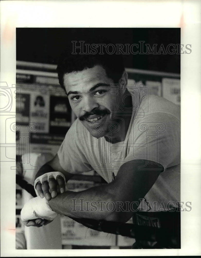 1985 Press Photo A boxer&#39;s smile - cvb53467- Historic Images