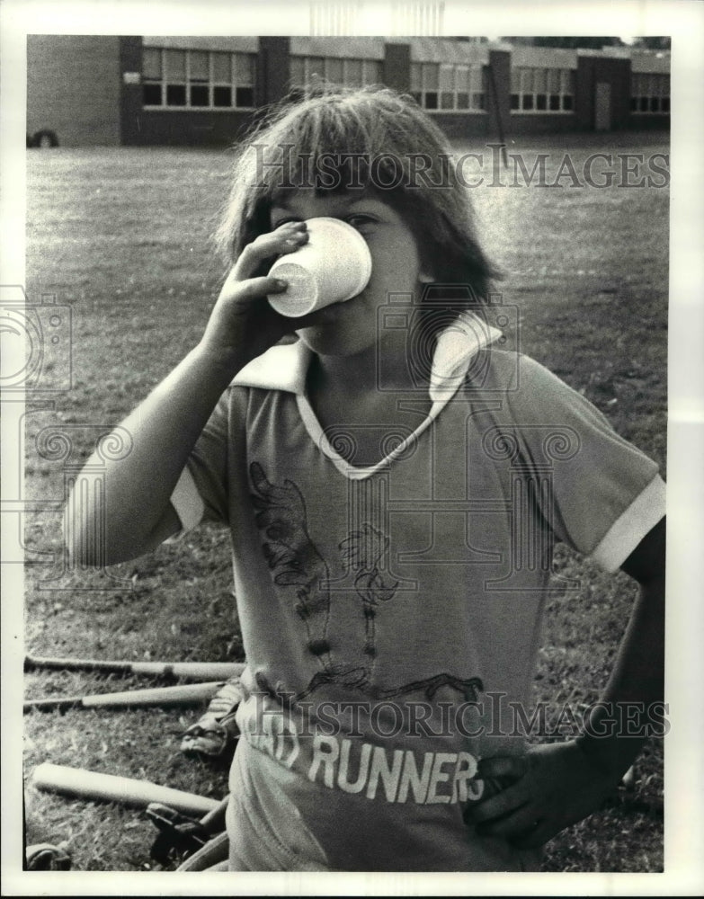 1981 Press Photo Brandy Shuttleworth-North Girls League - cvb53760- Historic Images