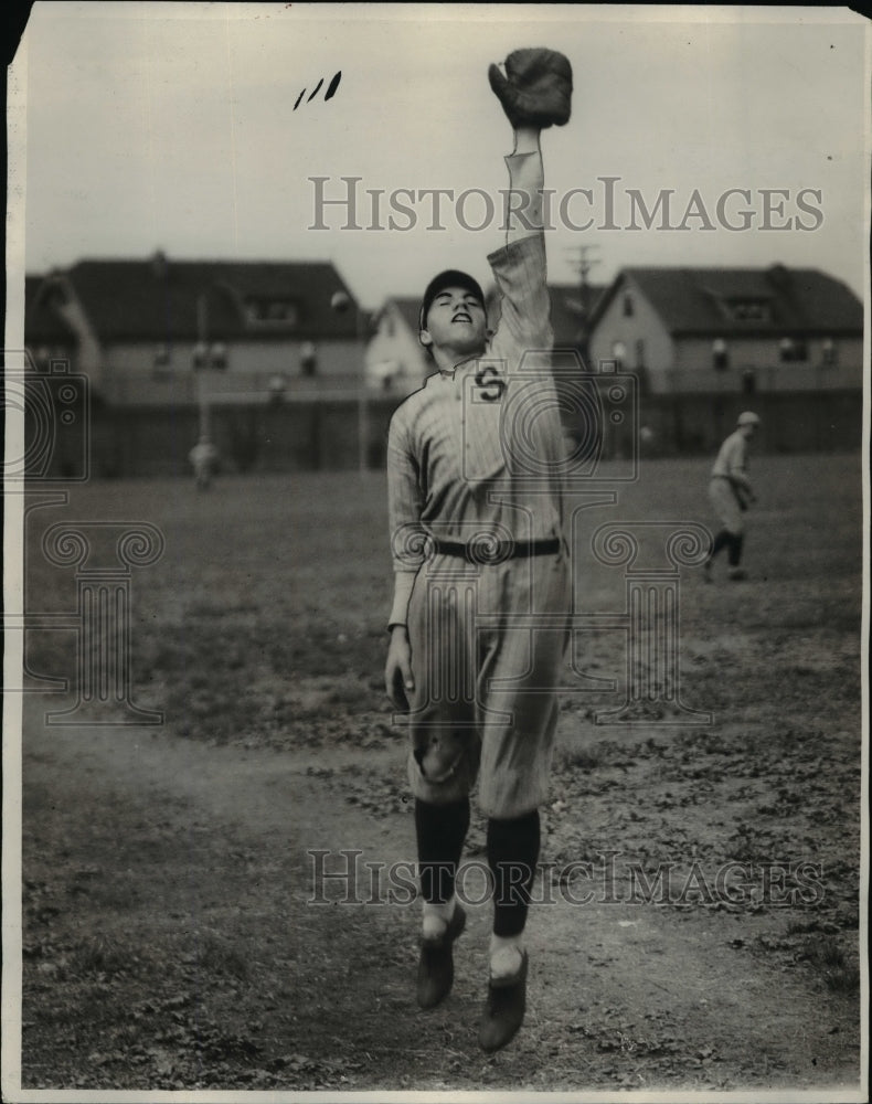 1927 Press Photo Roy Whale-baseball player - cvb54265- Historic Images