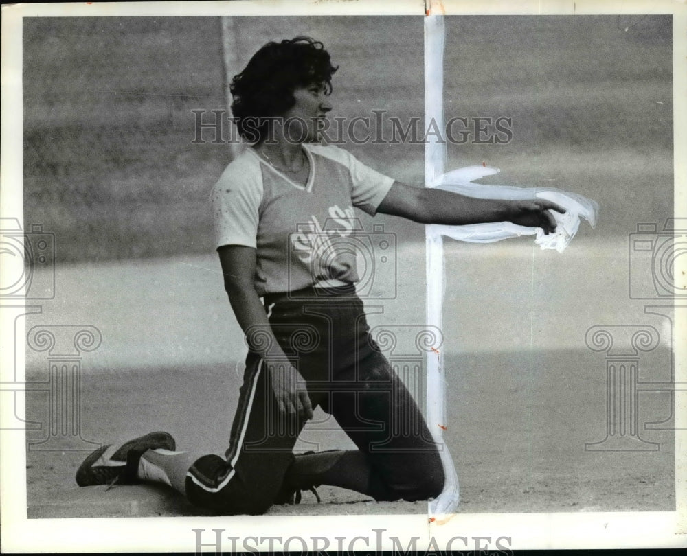 1979 Press Photo # 11 of Self Serve Angels protests play after being called out.- Historic Images