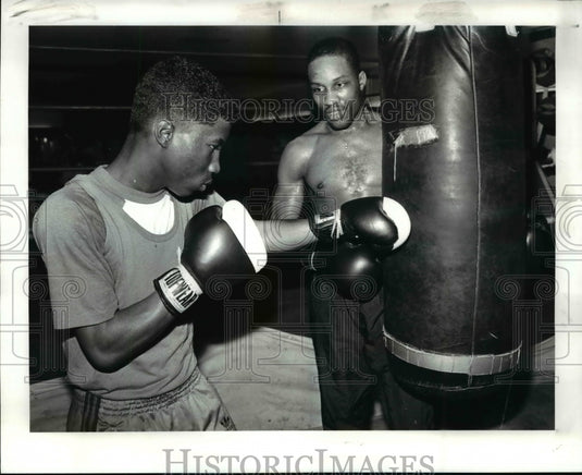 1988 Press Photo Fred Neal and Anthony Greene-boxers - cvb54757- Historic Images