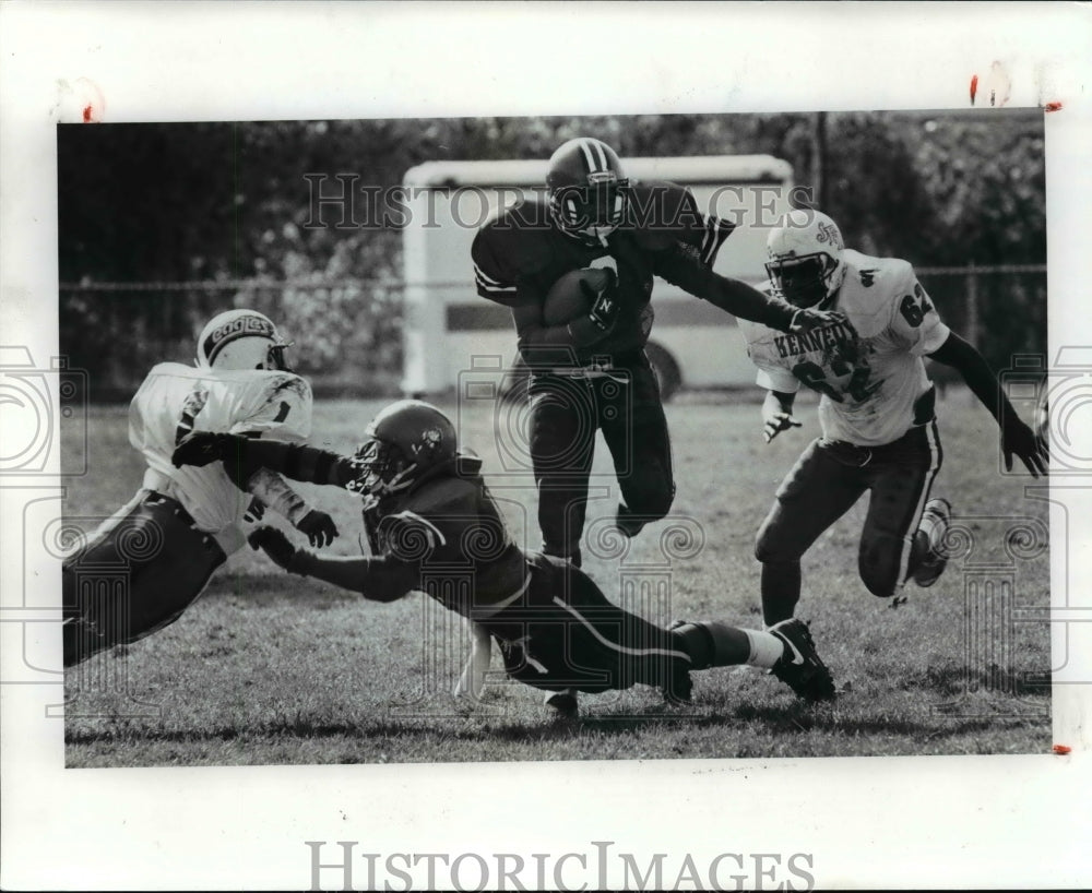 1990 Press Photo JFK fighting eagles just could not stop Michael Edwards TB/DB- Historic Images