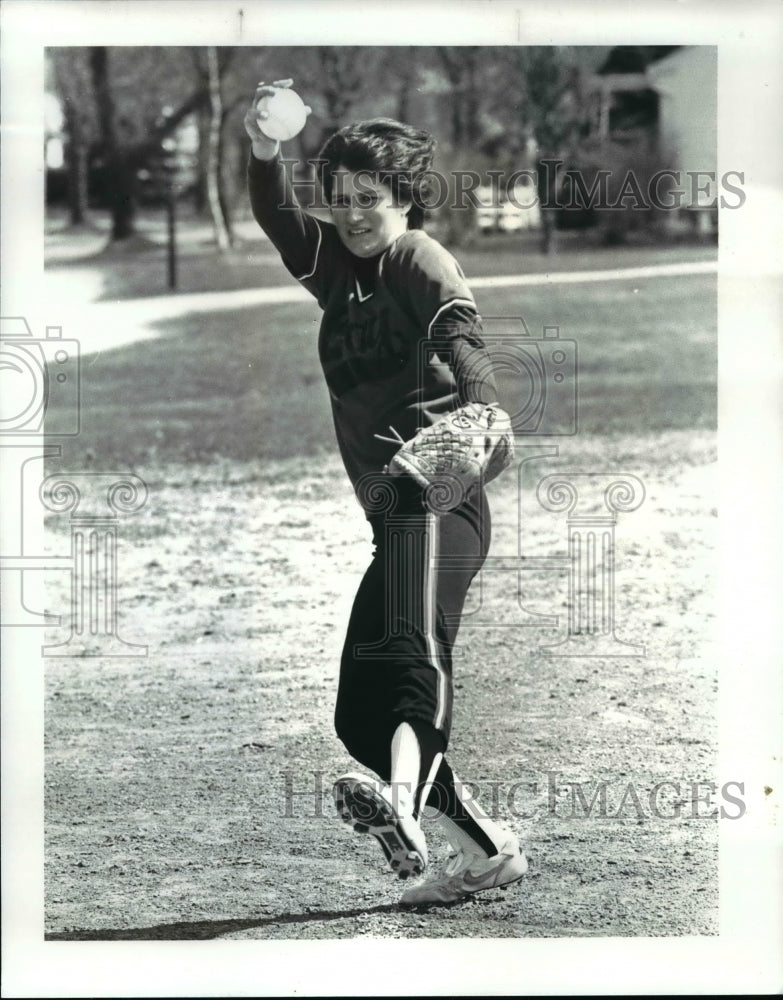1988 Press Photo Christian Chadwick-Bay High School softball pitcher - cvb56032- Historic Images