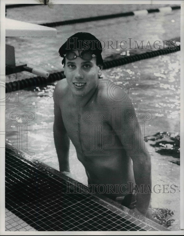 1989 Press Photo Chris Allshouse, Swimmer 1989. Case Western Reserve - cvb56141- Historic Images