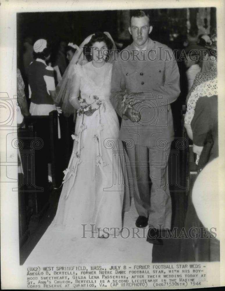 1944 Press Photo Angelo B. Bertelli, former Notre Dame Football Star, Weds- Historic Images