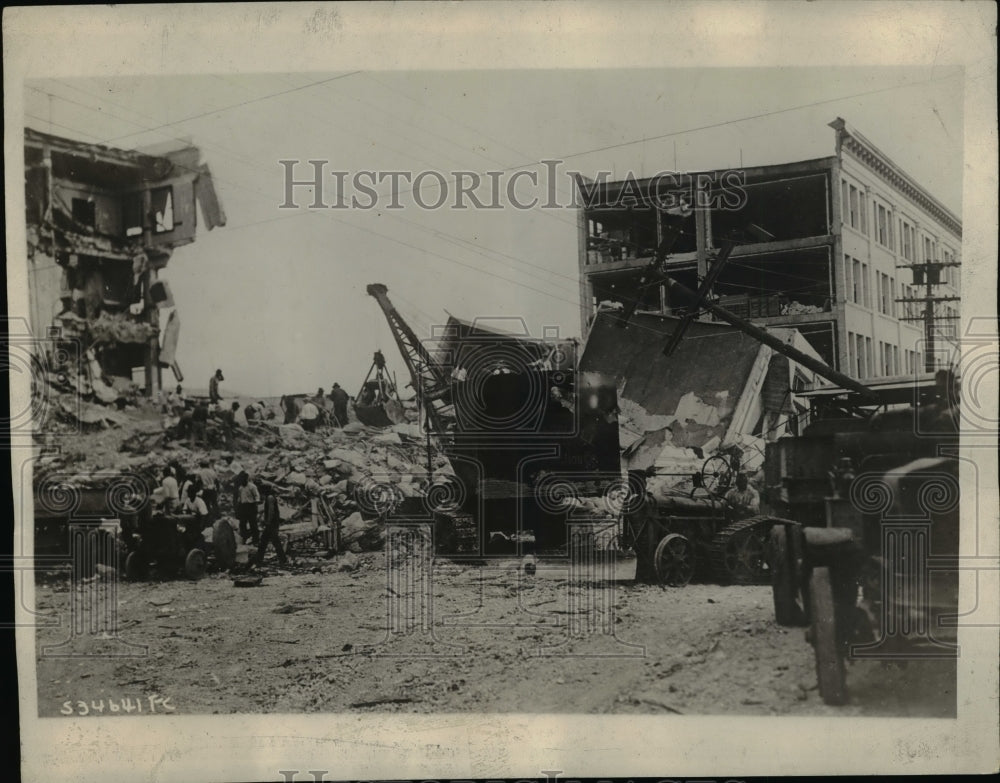 1925 Press Photo Reconstruction Starts Before Quakes Stop- Historic Images