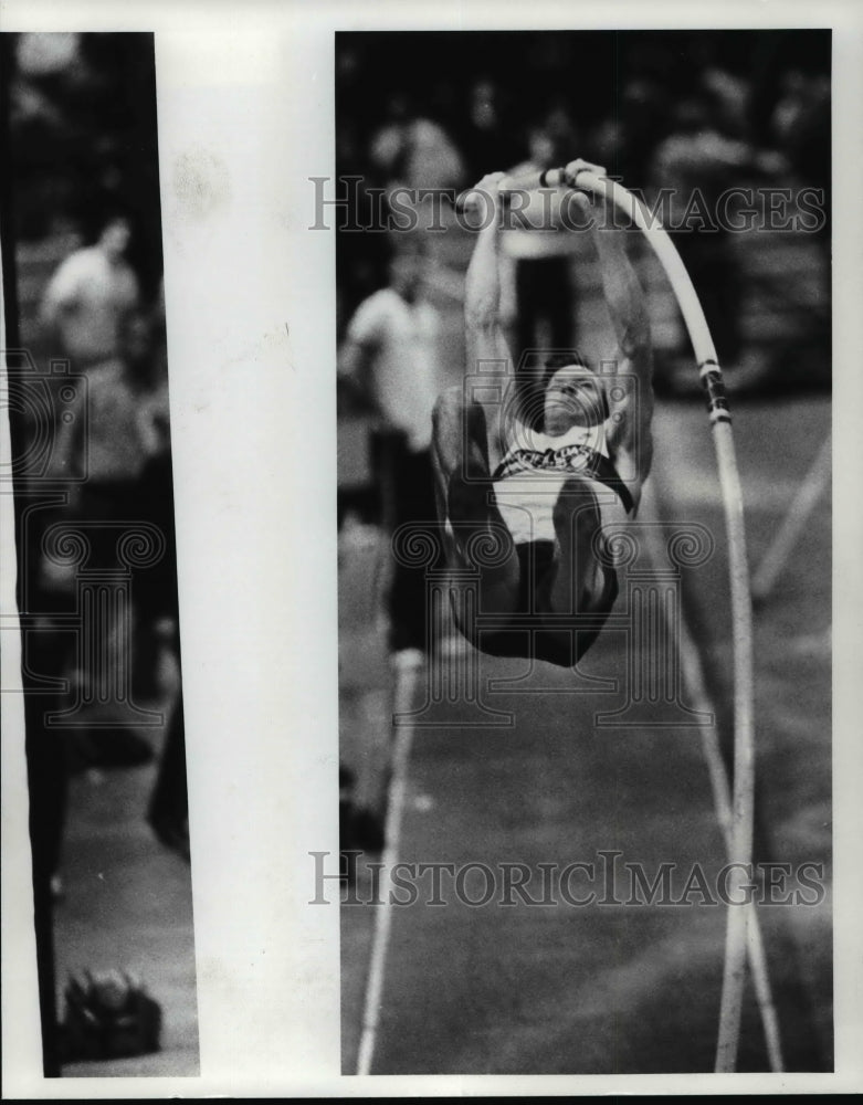 Press Photo: Pole vaulter - cvb60860- Historic Images