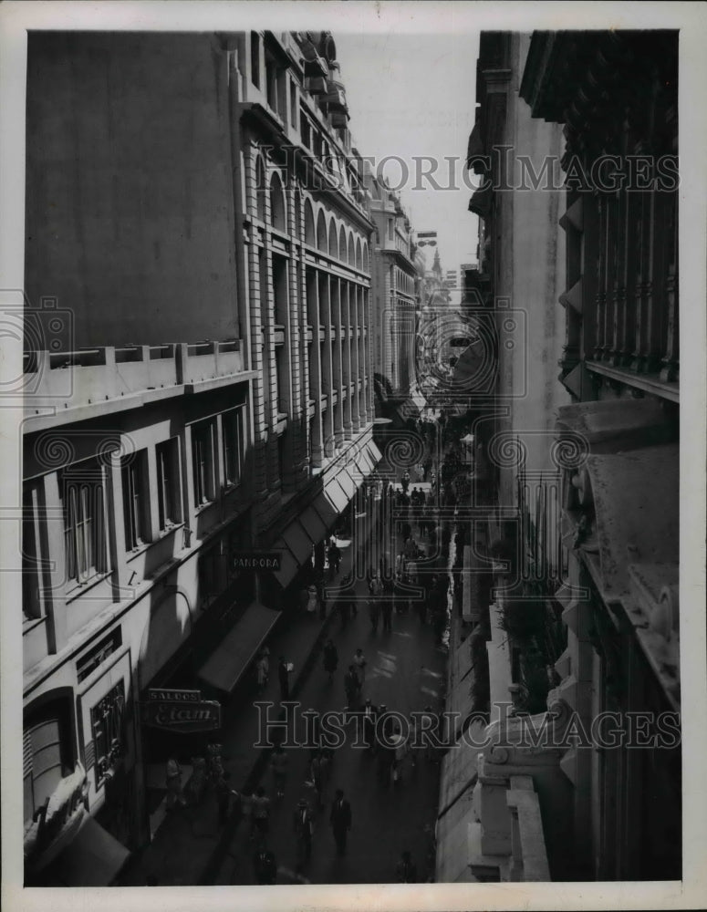 1947 Press Photo Calle Florida principal thoroughfare in Buenos Aires Argentina- Historic Images