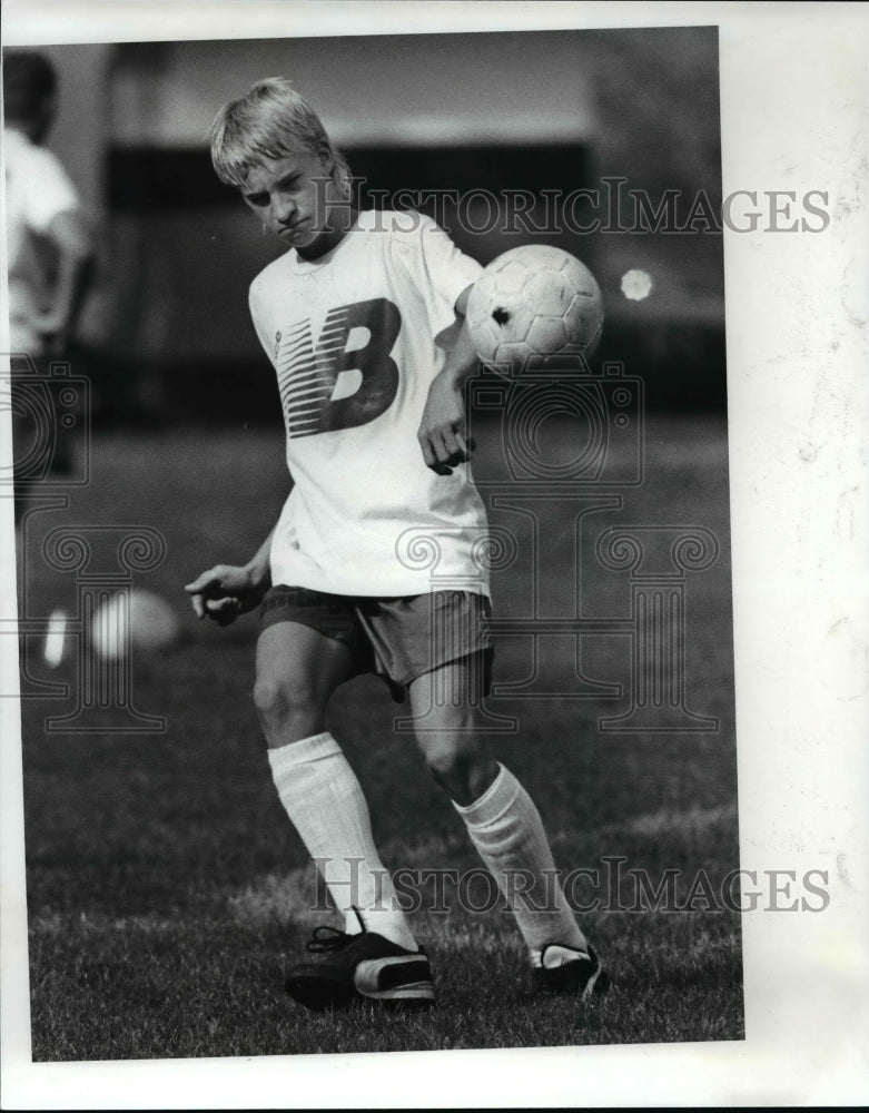 1989 Press Photo Chris Duff-North Olmsted soccer - cvb61113- Historic Images