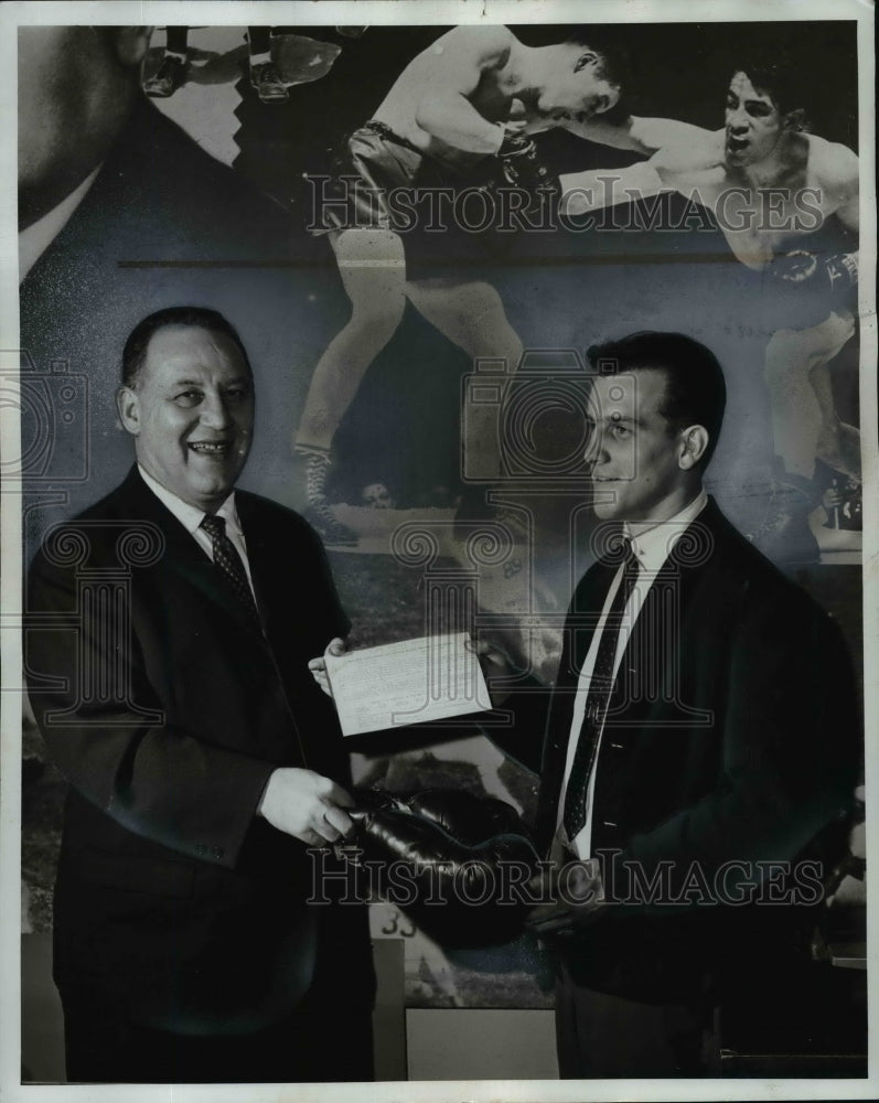 Press Photo John Nagy &amp; Joe Kovach at Golden Gloves Association - cvb61440- Historic Images