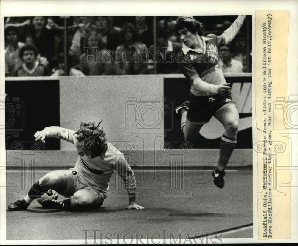 Press Photo Bernie James with Dave MacWilliams - cvb61720- Historic Images