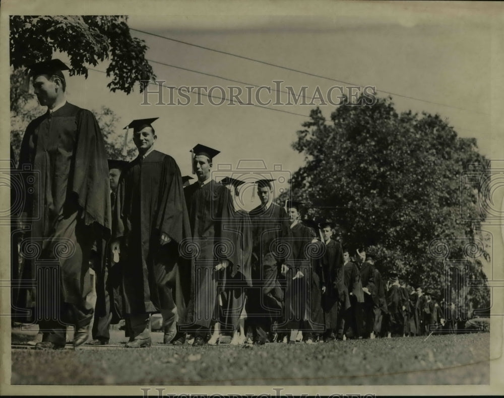 1938 Press Photo Graduation, seniors in academic procession - cvb61847- Historic Images