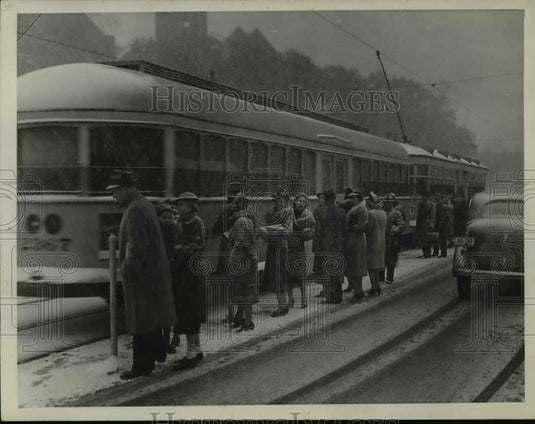1938 Press Photo Passengers during snow - cvb62481- Historic Images