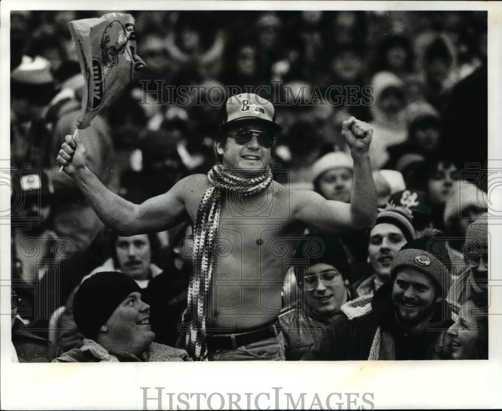 1981 Press Photo Peter Fernandez of Columbus at Game - cvb63226- Historic Images