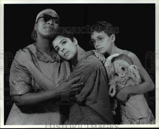 1995 Press Photo Ensemble Theatre's production of The Wedding Member - cvb64074- Historic Images