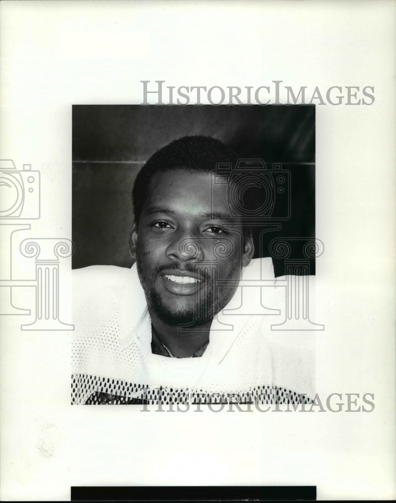 Press Photo Football player-Ricky Bolden - cvb64902- Historic Images